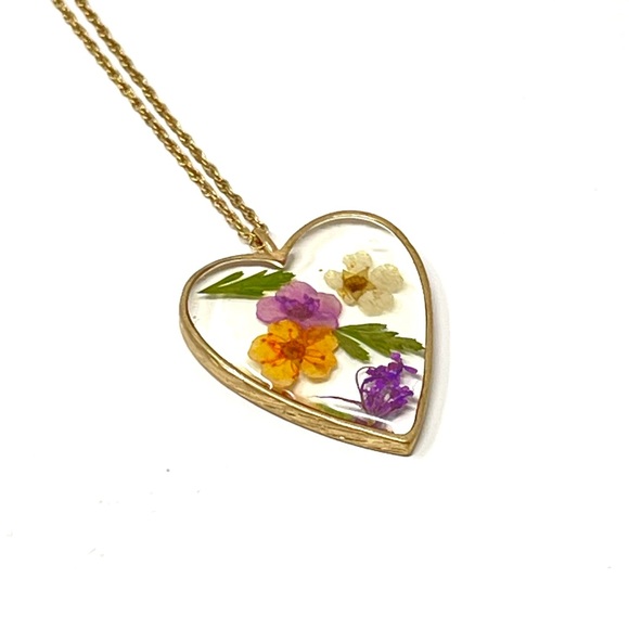 Anthropologie Jewelry - New Anthropologie Flower Pendant Necklace